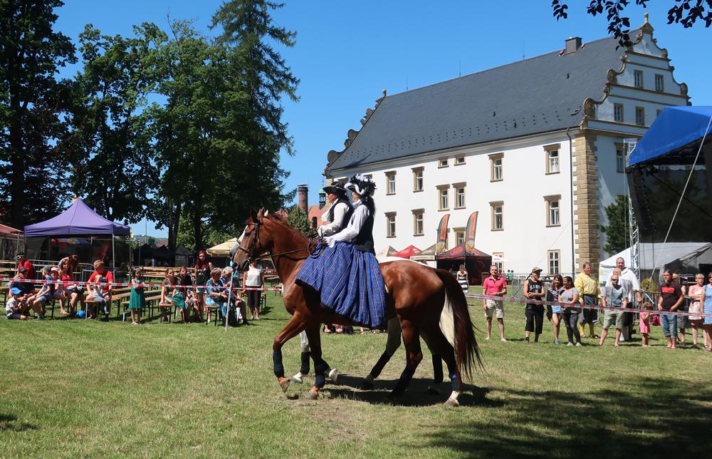 Z�meck� slavnosti ve �luknov�